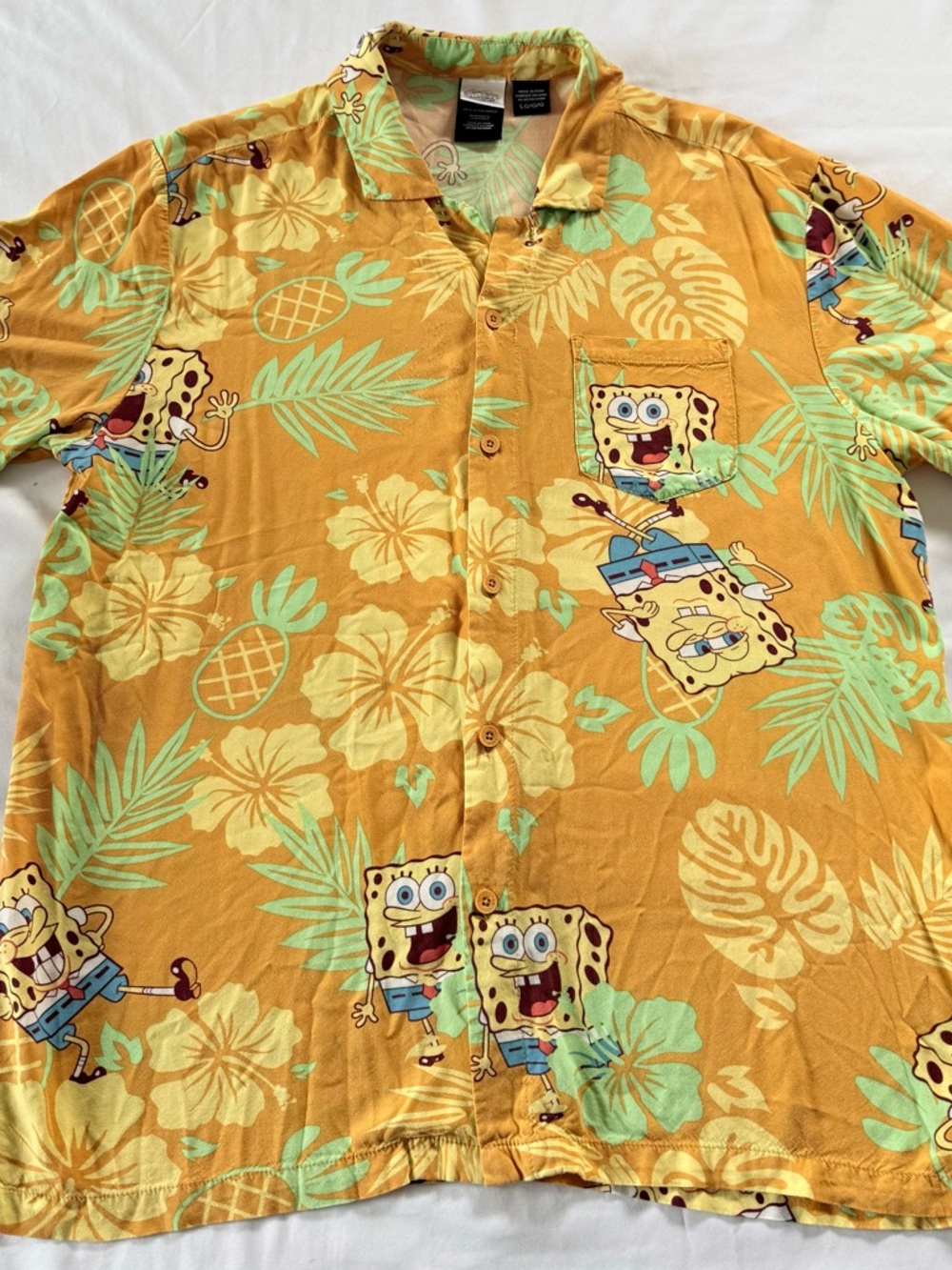 SpongeBob SquarePants Yellow Hawaiian Button-Up Shirt size Large